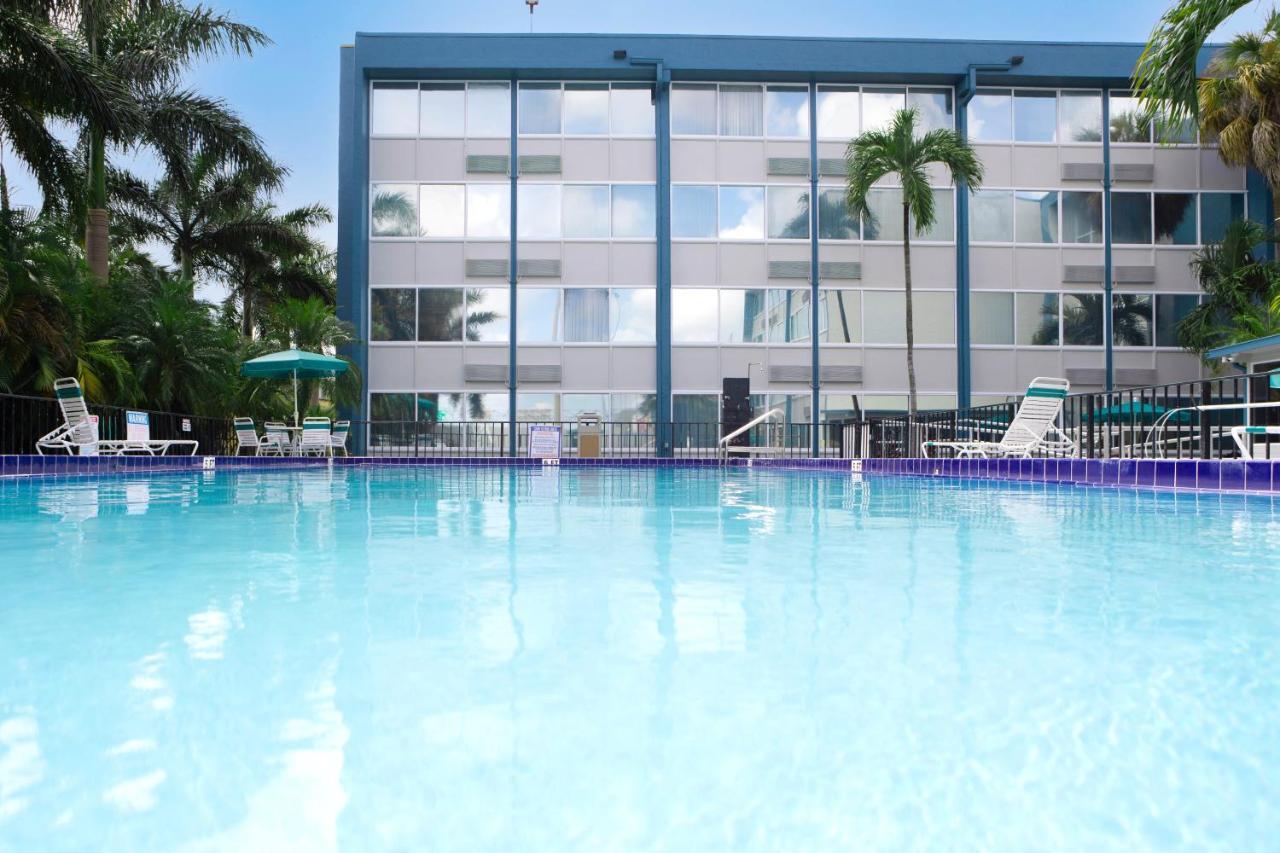 Days Inn By Wyndham Miami International Airport Eksteriør bilde